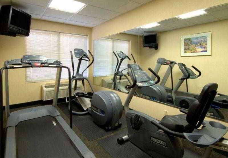 Fairfield And By Marriott Tampa Brandon 3*